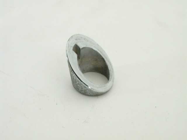L CHROME SPACER ON WIPER POST