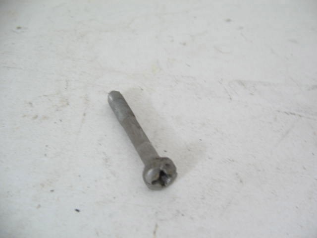 1970-73 TAIL LAMP LENS SCREW