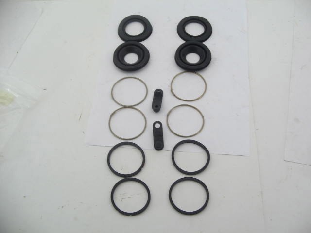 REAR BRAKE CALIPER RUBBER KIT