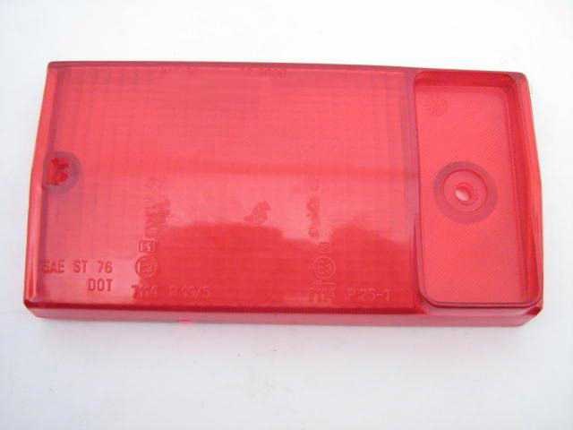 LEFT REAR RED CENTER LAMP LENS