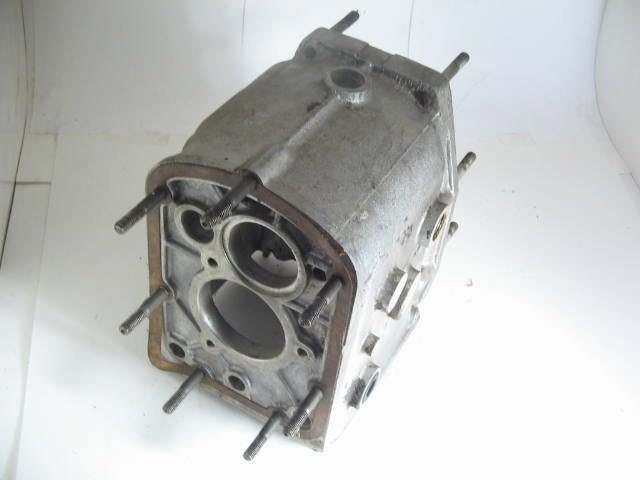 CENTRAL TRANSMISSION CASE