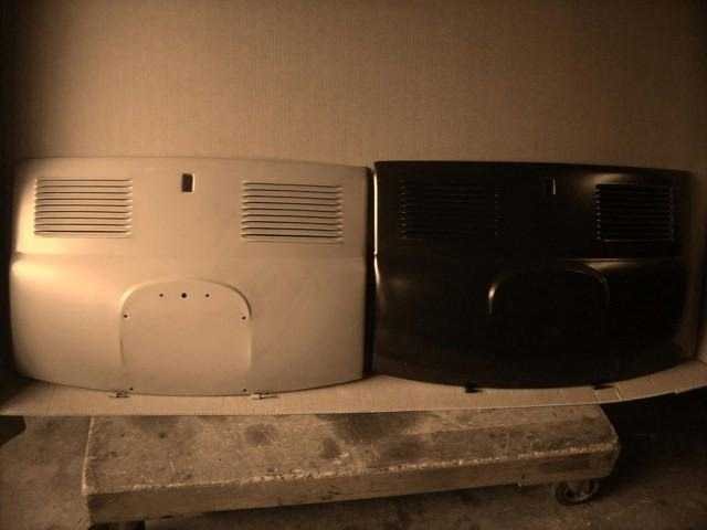 ENGINE LID COVER
