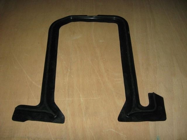 LOWER COOLING TIN RUBBER