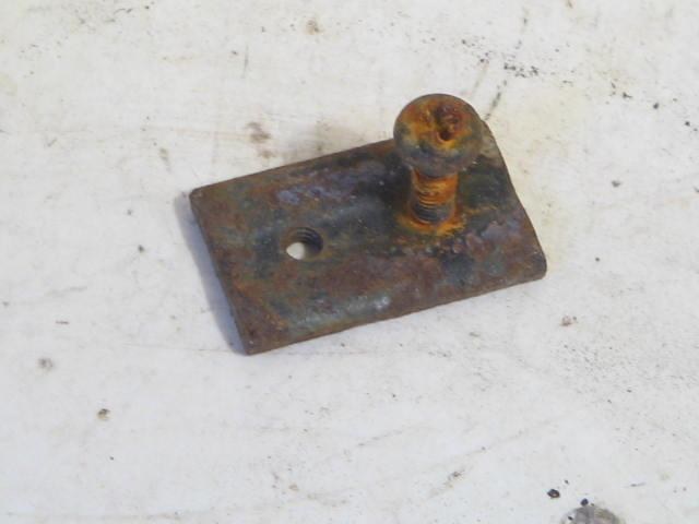GLASS MOUNTING FRAME CLAMP