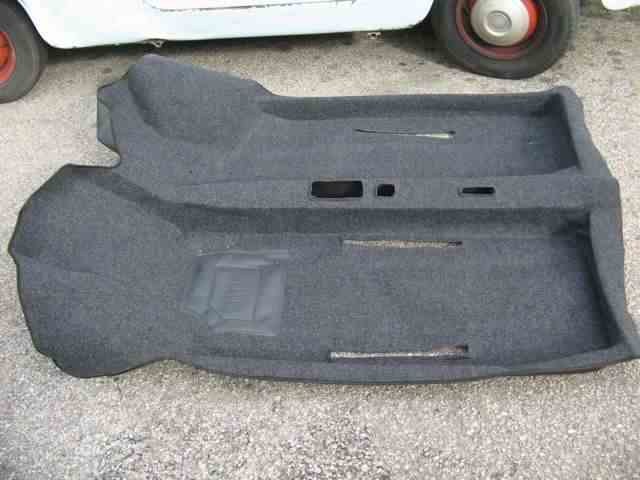 GREY NYLON MOLDED CARPET