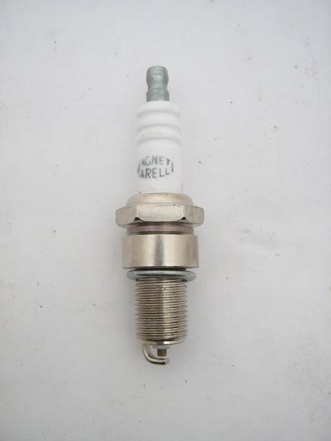 MAGNETI MARELLI SPARK PLUG