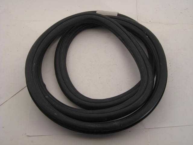 REAR GLASS RUBBER SEAL