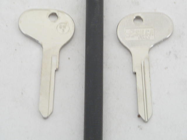 IGNITION KEY BLANK