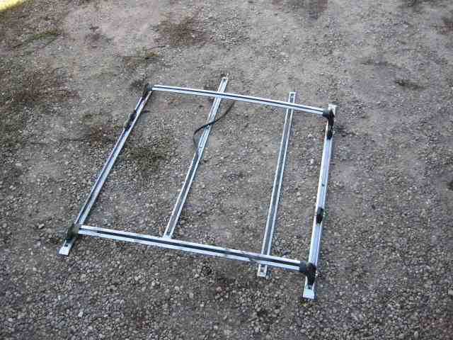 ROOF RACK ASSEMBLY