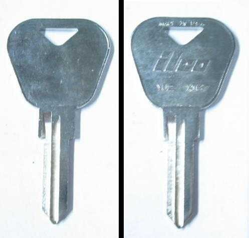 VESPA KEY BLANK ALL METAL