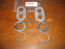 REAR CALIPER PAIR RUBBER KIT