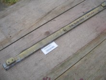 DR WINDOW GLASS GUIDE SUPPORT