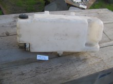 1980-88 WINDSHIELD WASHER TANK