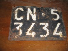 ITALIAN POST WAR METAL PLATE