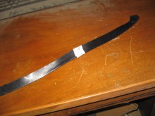 LEFT SEAL ON SIDE OF W.SCREEN