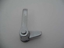 RIGHT WING VENT HANDLE KIT