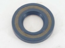 TRANSMISSION OUTPUT SEAL