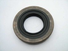 DIFFERENTIAL PINION OIL SEAL