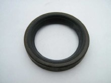 FT WHEEL BEARING GREASE SEAL