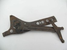 WINDOW REGULATOR ASSEMBLY