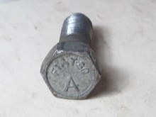 WHEEL RETAINING BOLT