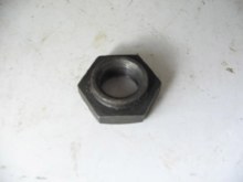 FRONT CRANKSHAFT PULLEY NUT