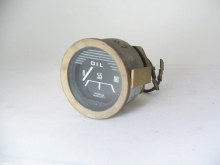 OIL GAUGE WITH GOLD BEZEL