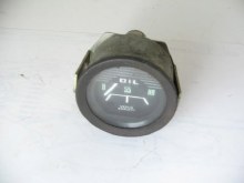 OIL PRESSURE GAUGE