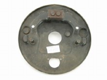 RIGHT FRONT BRAKE PLATE