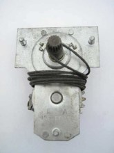 LEFT FRONT WINDOW REGULATOR