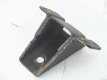 RIGHT ENGINE MOUNT BRACKET