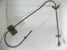 RIGHT FRONT WINDOW REGULATOR