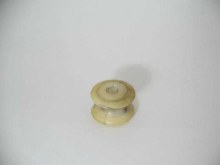 STRAP OR PROP PLASTIC ROLLER