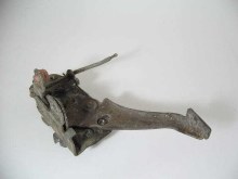 RIGHT DOOR LATCH