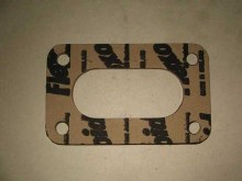 CARBURETOR BASE PLATE