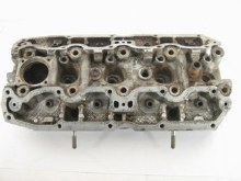 1976 124 CYLINDER HEAD