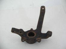 RIGHT REAR STEERING KNUCKLE