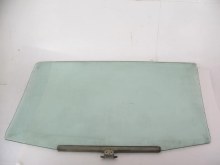 RIGHT TINTED DOOR GLASS