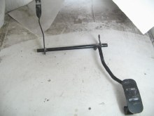 1979-85 GAS PEDAL ASSEMBLY