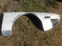1979-86 RIGHT FRONT FENDER