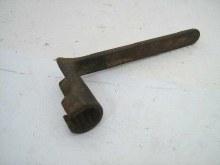 UNKNOWN WRENCH