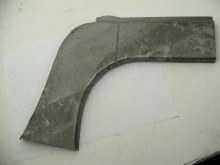 RIGHT FRONT FENDER SILL JOINER