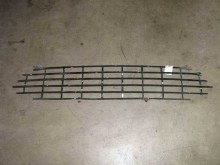 1974-85 UPPER FRONT GRILL