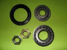 FRONT WHEEL BEARING KIT