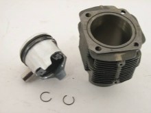 650 CC PISTON AND LINER ASSY