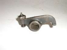 RIGHT ROCKER ARM