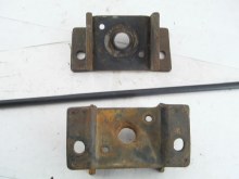 ENGINE MOUNT BRACKET