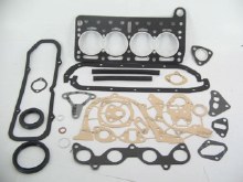 ENGINE GASKET SET WITH SEALS