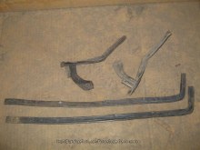 LEFT DOOR UPPER SEAL GASKET