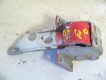 RIGHT UPPER DOOR HINGE